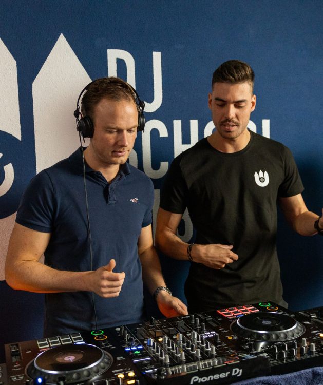 dj les 